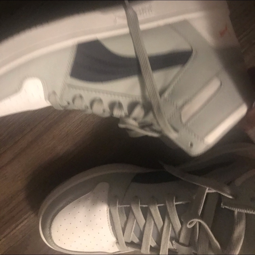 Shoes - Picture 2 of 2